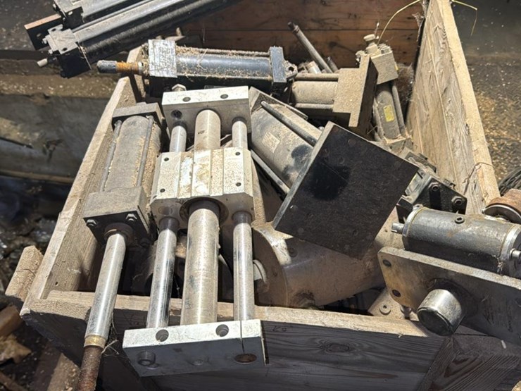 #163-•-air-cylinders-image-3