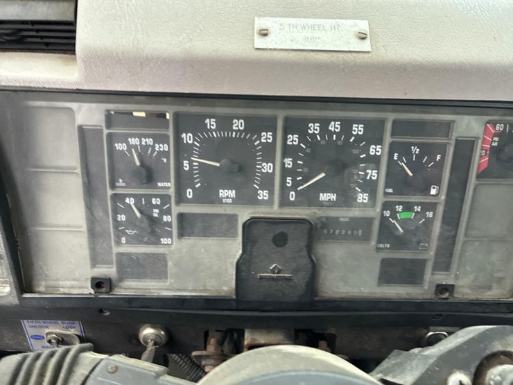 case-ih-8100-image-78