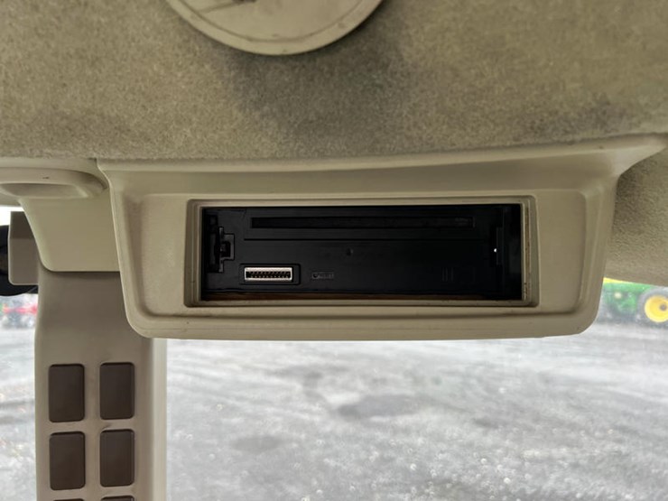 2005-john-deere-5425-image-24