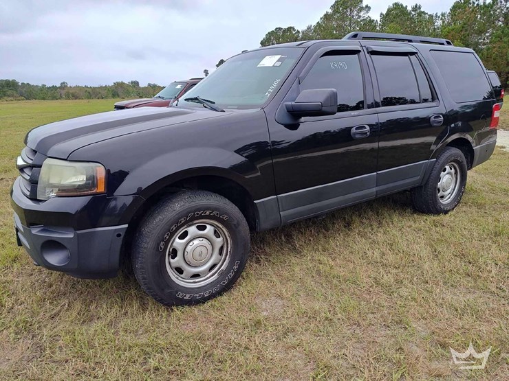 2016-ford-expedition-image-5