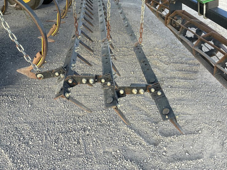 john-deere-2210-image-33