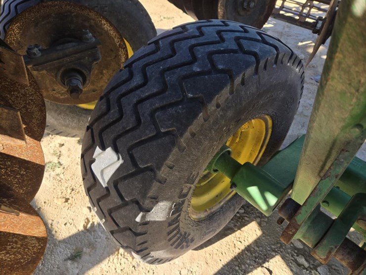 john-deere-2623vt-image-9