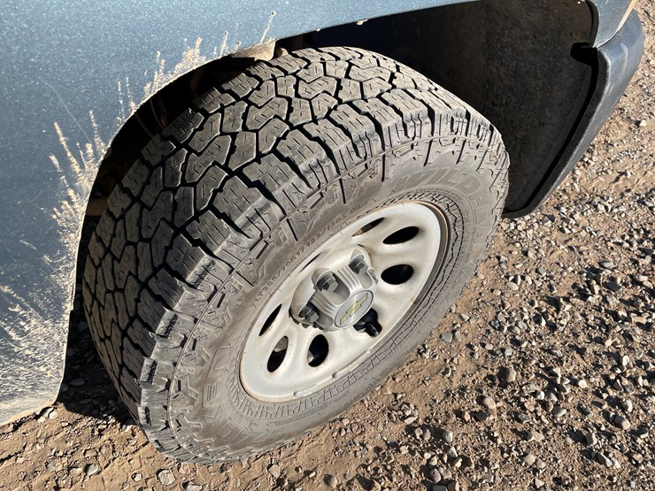 #1127-•-2013-chevrolet-silverado-pickup-truck-(has-mn-title)-image-20