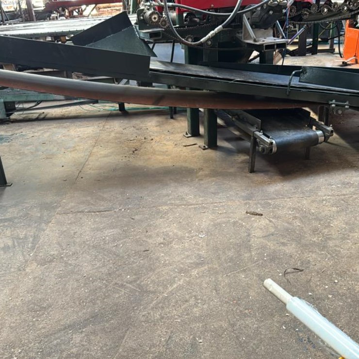 #111 • Inclined Belt Conveyor