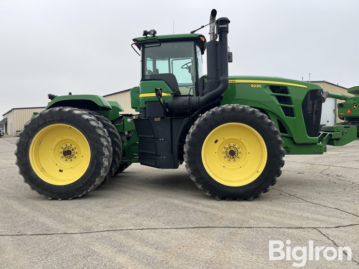john-deere-9230-image-4