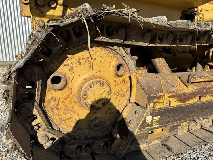 caterpillar-d3c-xl-image-11