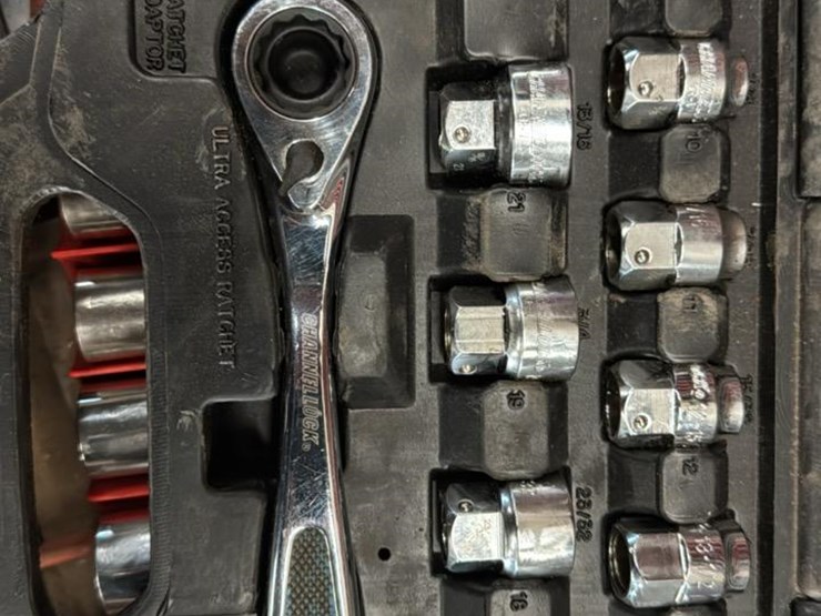 #160-•-snapon-tool-box*-image-12