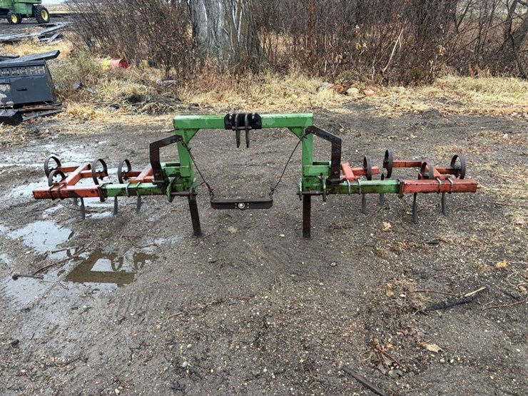 3pt-track-scratcher,-wing-lift-image-7