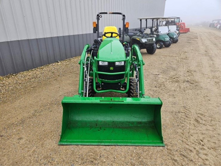 john-deere-1025-image-8