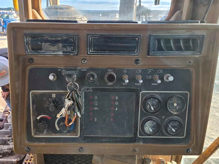 caterpillar-d8-image-9