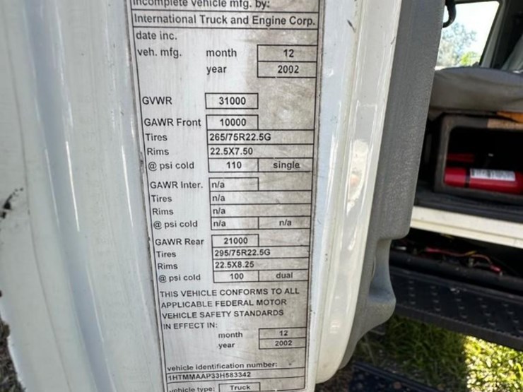 2003-international-durastar-4300-image-17