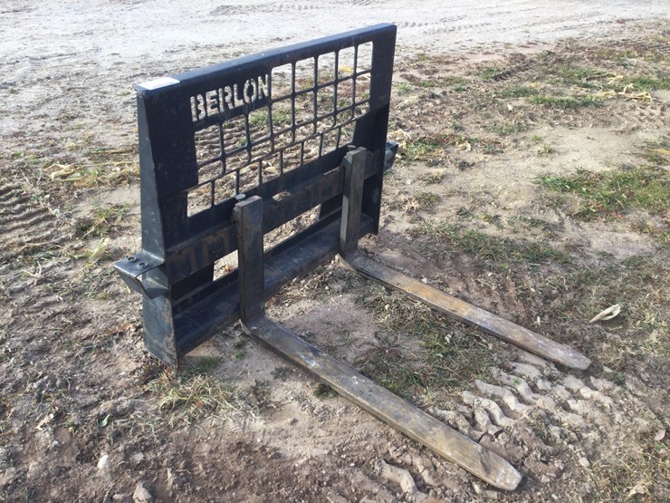 #4562-•-pallet-forks-image-1