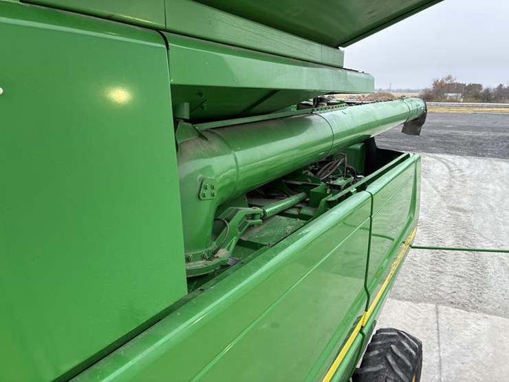 john-deere-9560-image-90
