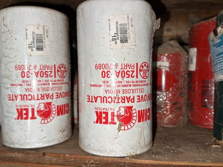 #187-•-oil,-air,-and-fuel-filters-image-3