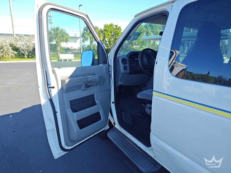 ford-e350-image-34
