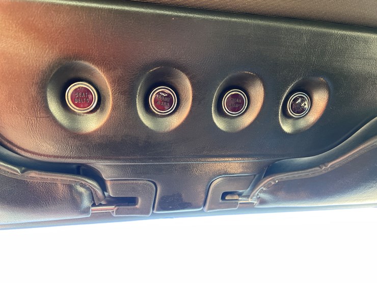 #1202-•-1969-lincoln-mark-3-continental-**must-be-trailered**(has-mn-title)-image-29