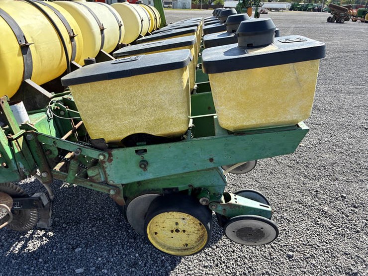 john-deere-7000-image-26
