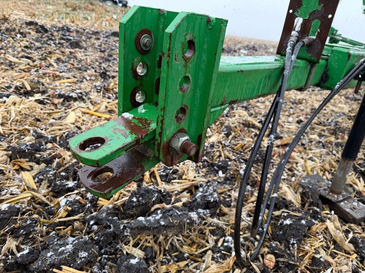 john-deere-200-image-15