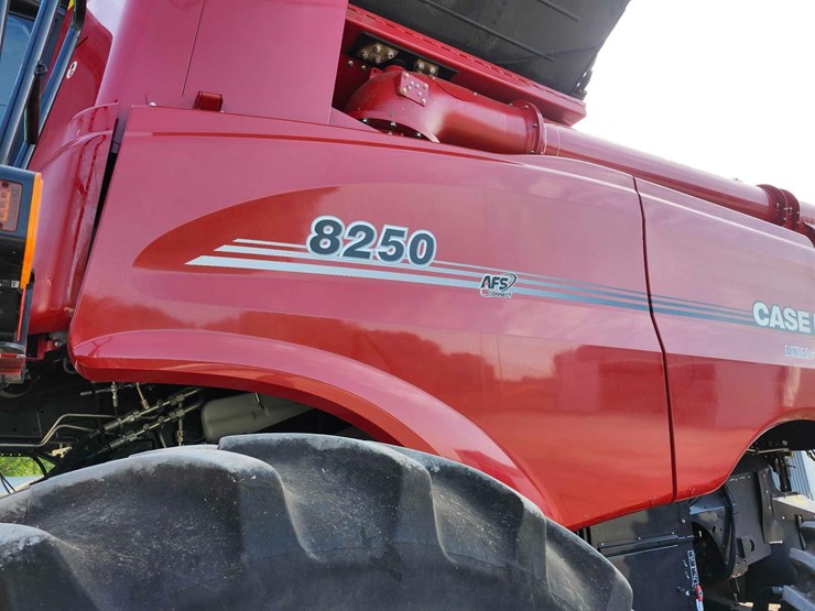 case-ih-8250-image-2