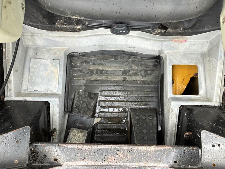 caterpillar-279c2-image-43