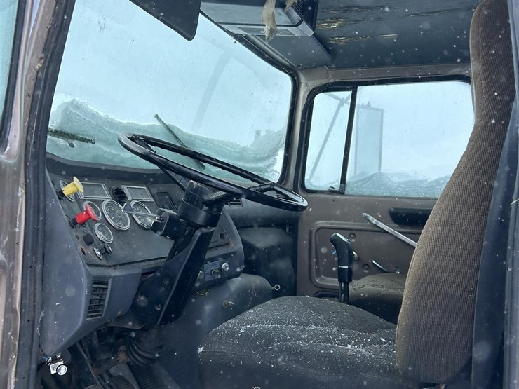 1994-ford-lta9000-image-19