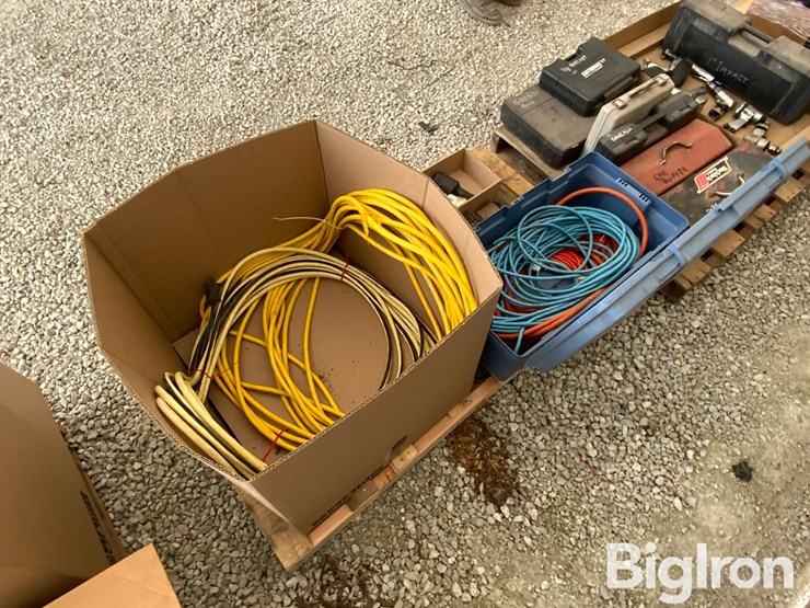 pallet-of-heavy-drop-cords-&-pto-adapters-image-7