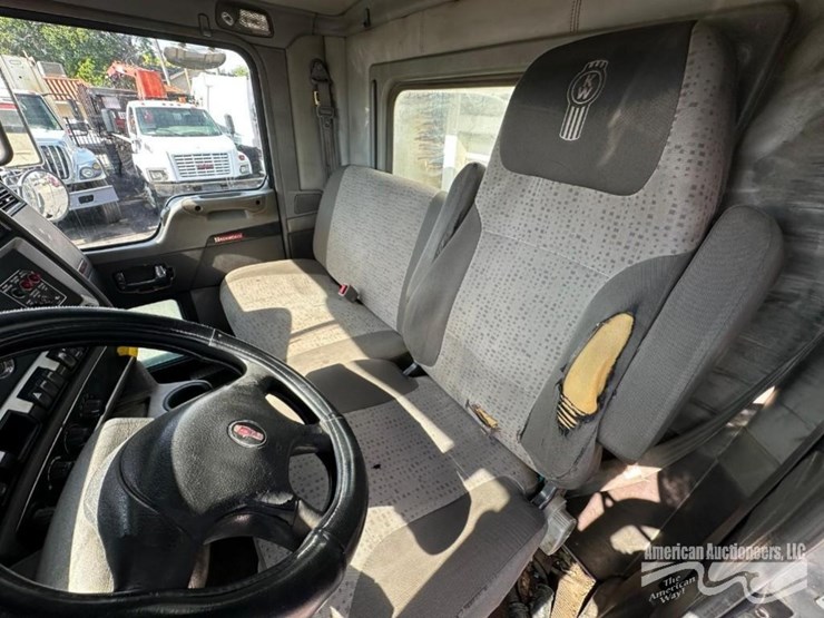 kenworth-t800-image-17