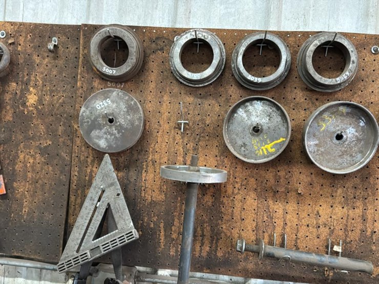 #179-•-large-and-small-socket-sets*-image-4