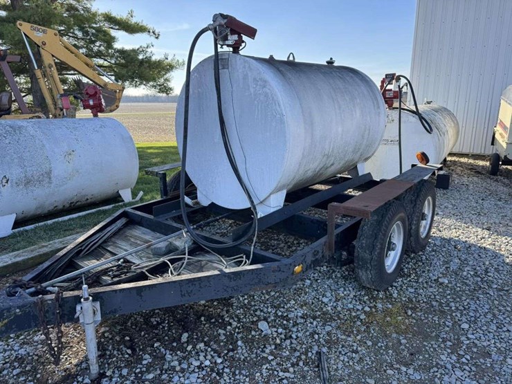 fuel-tank-on-trailer-image-1