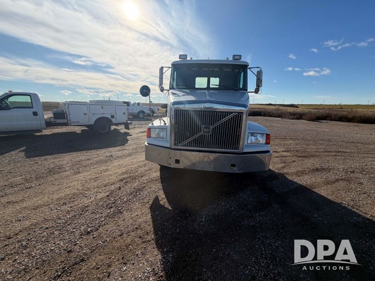 1997-volvo-f16-image-3