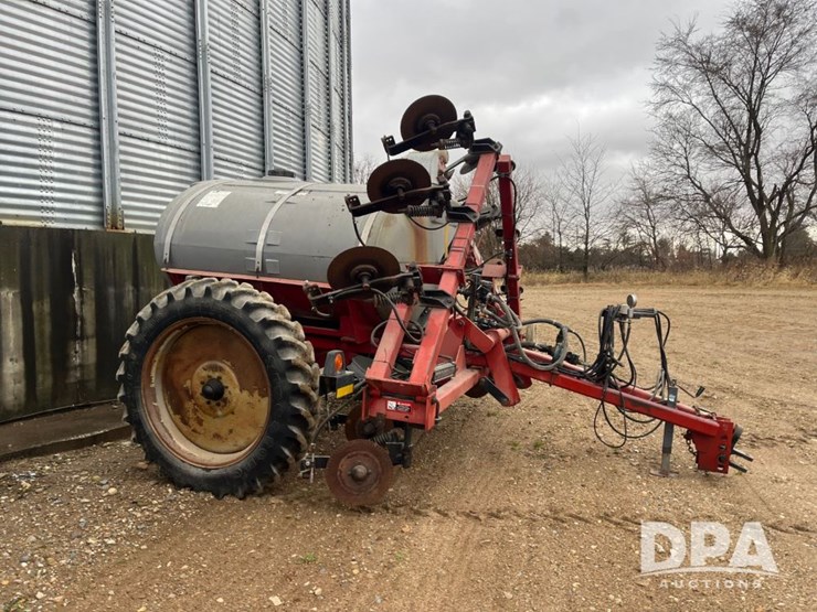 case-ih-2800-image-4