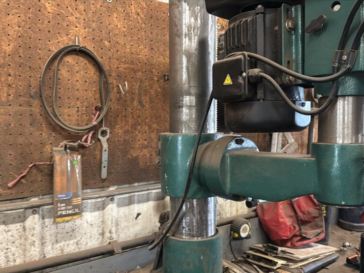 #173-•-grizzly-drill-press*-image-8