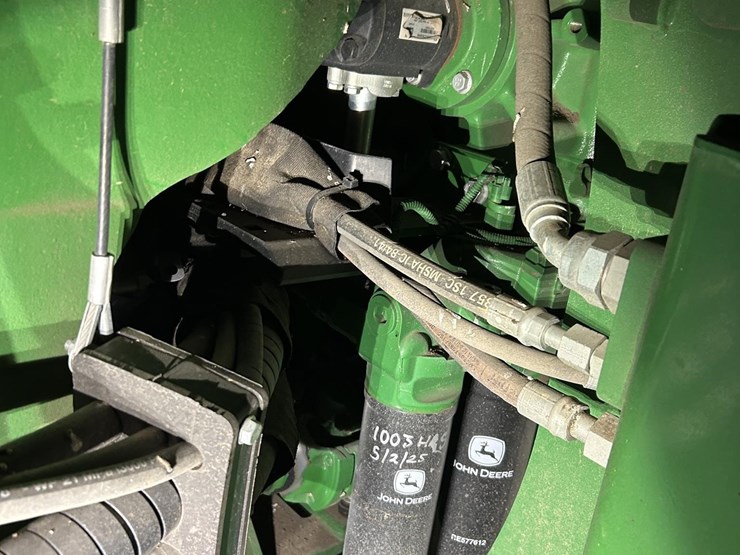 2022-john-deere-9r-590-image-37