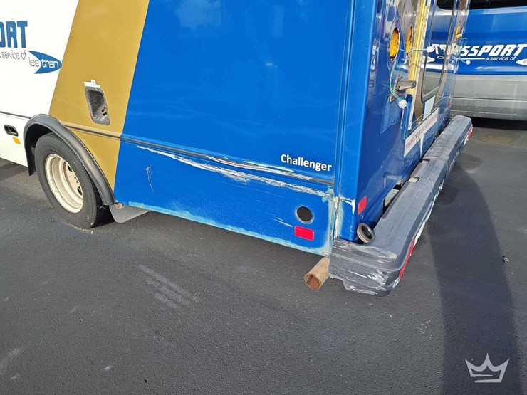 2017-ford-e450-image-28