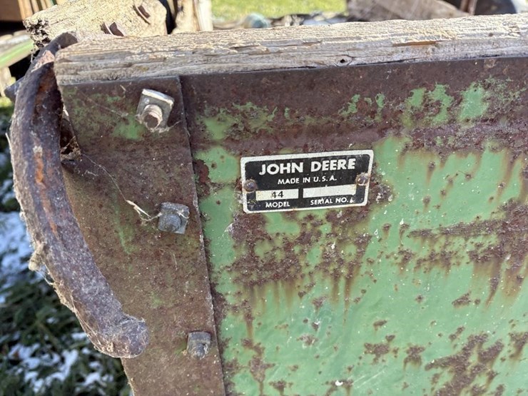 john-deere-wood-hauler-image-8