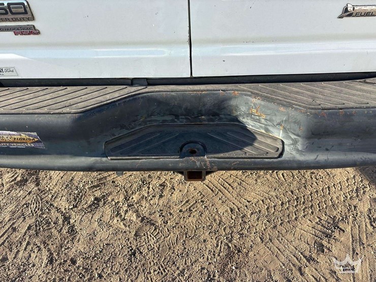 2011-ford-cargo-image-17