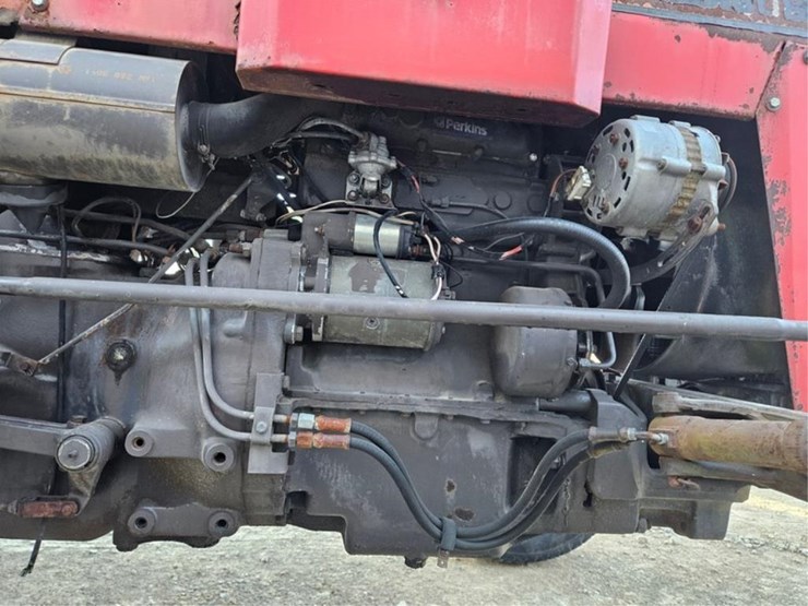 massey-ferguson-240-image-44