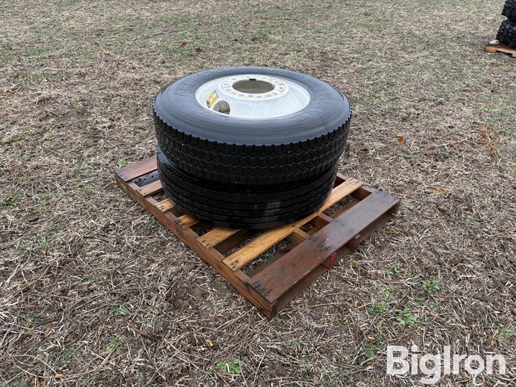 2)-11r22.5-tires-image-7
