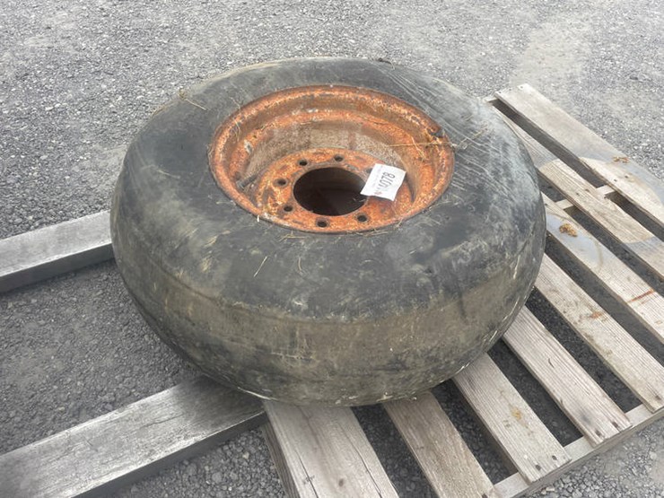 #114078-•-spare-tire-for-killbros-wagon-image-1