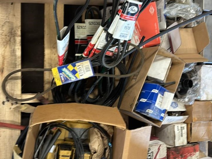 #194-•-skid-of-parts*-image-1