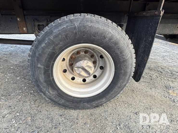 international-4700-image-33