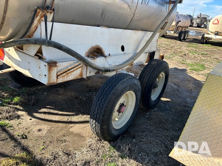 liquid-nurse-trailer-(cp1353,-tank-2112)-image-7