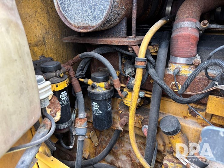 2007-deere-444j-image-36