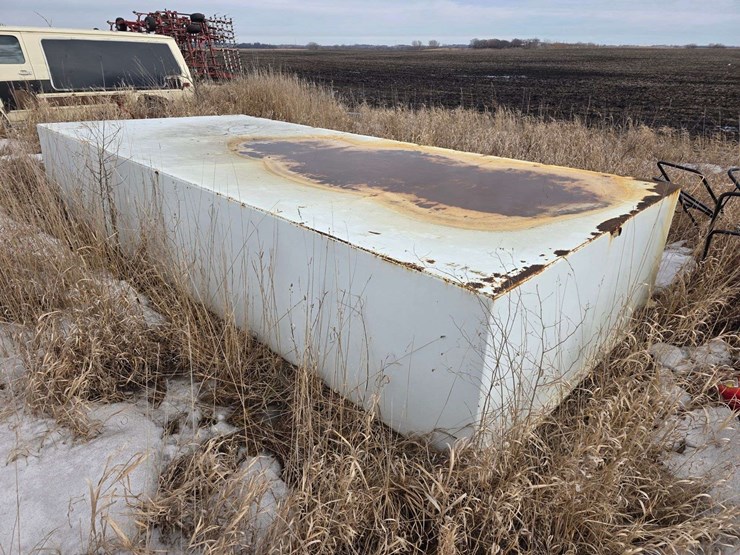 steel-fuel-containment-system,-8’-x-16’-x-32”,-new-tank-that-has-never-had-a-tank-in-it-image-4