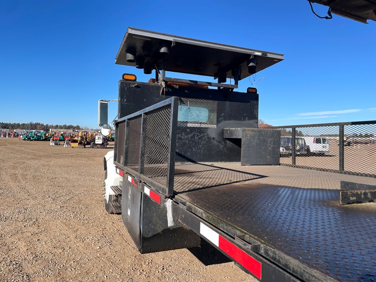 international-4700-image-17