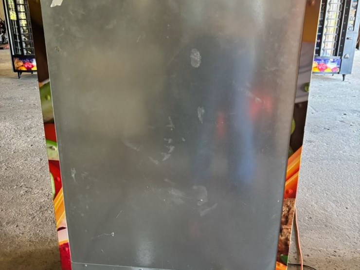 necta-refrigerated-vending-machine-(njp428,-unit-6)-image-2