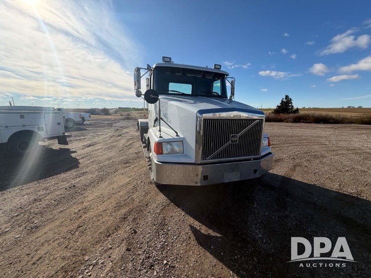 1997-volvo-f16-image-4