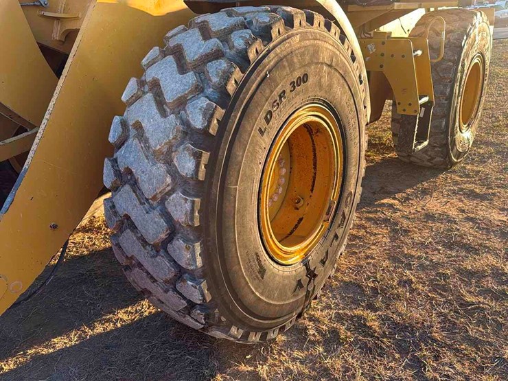 caterpillar-930m-image-15