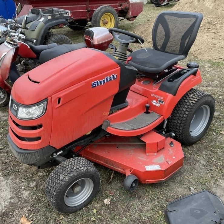 Simplicity Conquest Lawn Mower