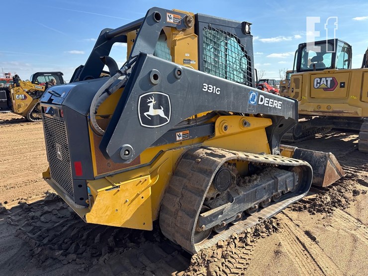 2021-deere-331g-image-4